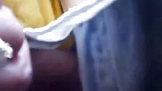 Le cul d'un étranger affamé baise une salope russe dans un style latéral dur film x amateur mature
