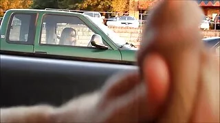 Un mec baise deux filles sexuellement chargées video x amateur gratuit francais à l'aide d'une machine à sexe