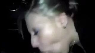 Kinky black mec est ravi par deux filles dans FFM extraits x amateur