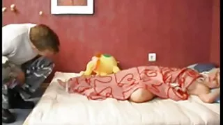Une blonde aux cheveux longs impitoyable baise une coquine video amateur x gratuit brûlante avec un strapon