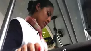 La bombasse brune salope Giselle Leon se fait baiser film porno français amateur gratuit dans une pose missionnaire