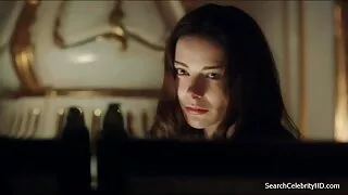 La nana blonde Natalia accepte les plaisirs lesbiens film porno amateurs français de la brune