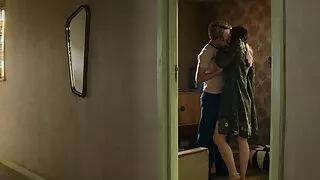 Frisky poussins sucent le gros arbre film porno amateur français gratuit d'un étalon bien doté