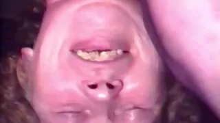 Plusieurs film xxx amateur mecs masqués font sucer leurs bites par des salopes dodues
