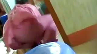 Un clip porno à trois FFM passionnant de deux salopes adolescentes torrides se fait défoncer en x amateur voyeur levrette