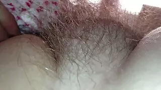 Trou du cul béant d'une fille brune skanky en gros film amateur x francais plan